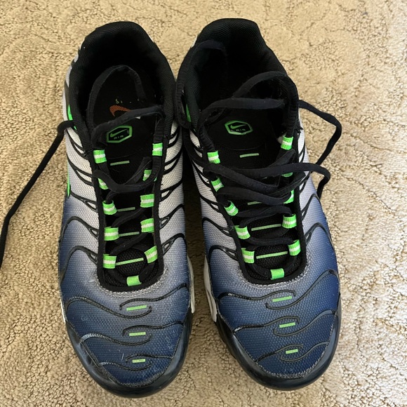 Nike Air Max Plus Remaster size 6Y - Picture 4 of 5